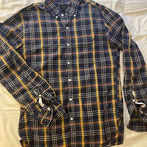 🚨2 for $12🚨 plaid button up shirt